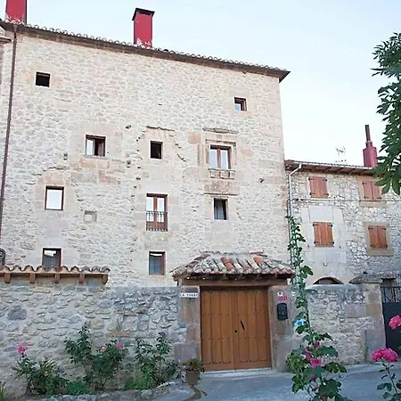 Rural La Torre De Hotel Bisjueces