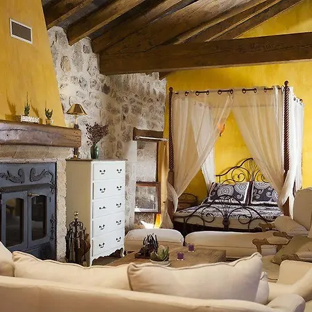 Hotel Rural La Torre De Bisjueces
