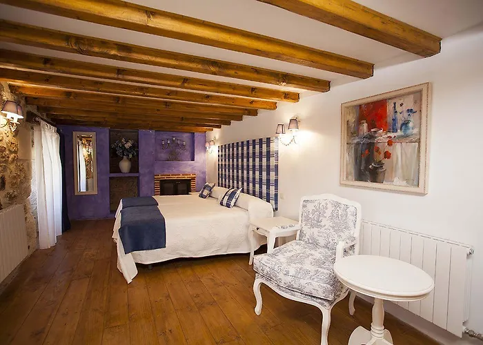 Hotel Rural La Torre De Bisjueces