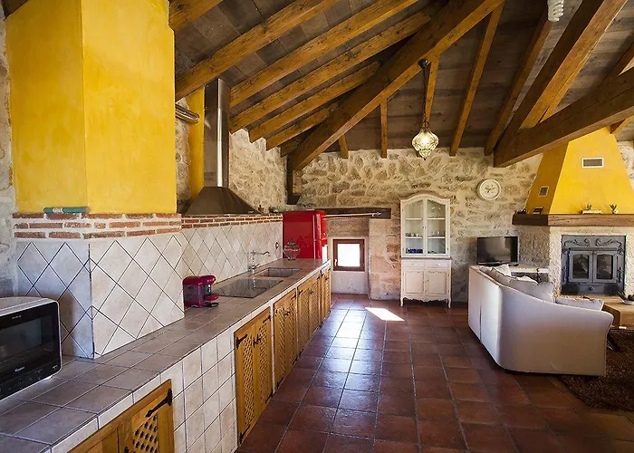 Rural La Torre De 4* Бисхуэсес